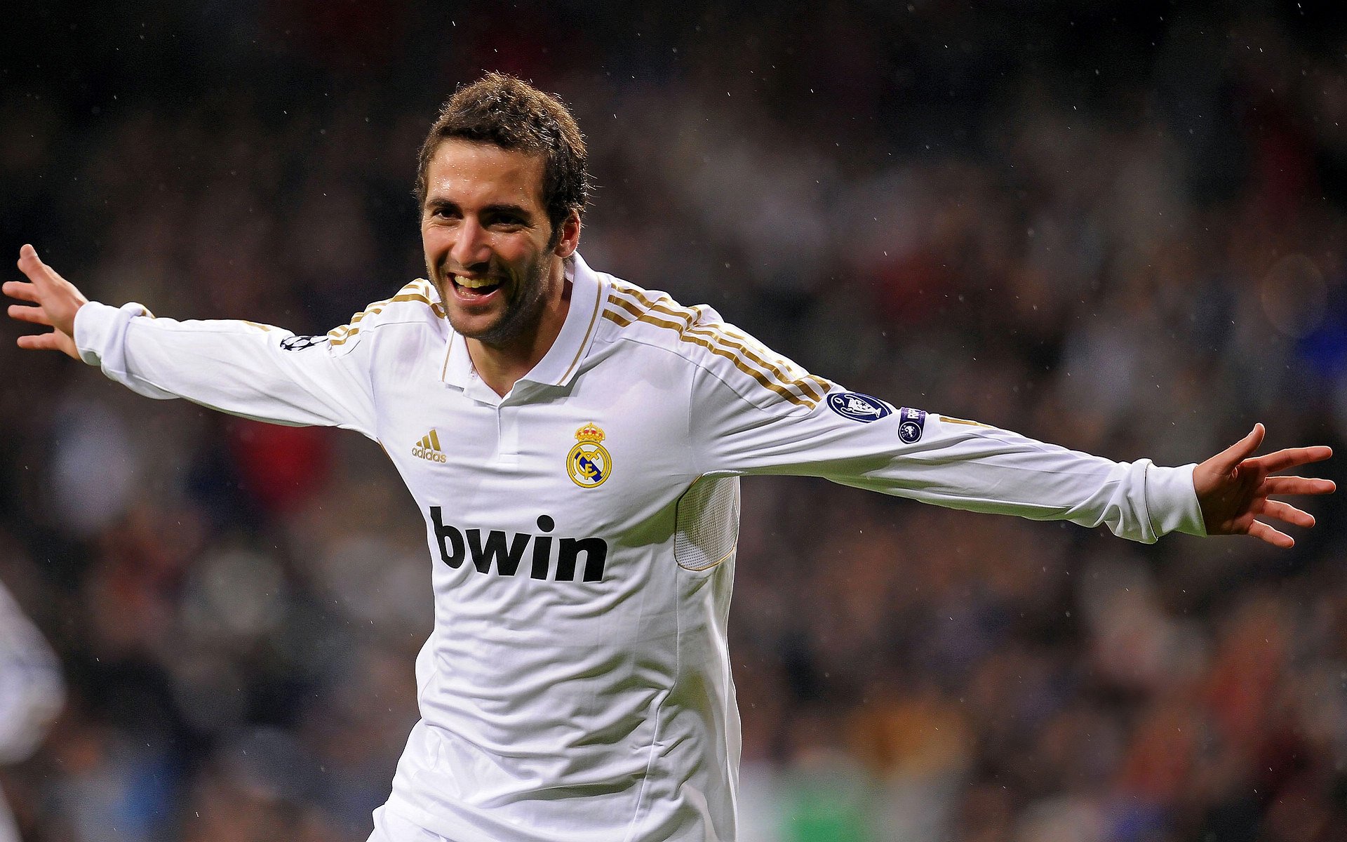 尼克斯主场纪录片《麦迪逊的夜》开播受热捧，麦迪在尼克斯的24场数据