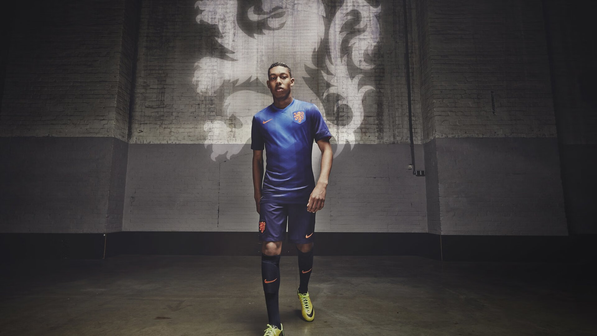 法甲比赛火热，精彩进球和关键扑救令人振奋，法甲比赛日程表